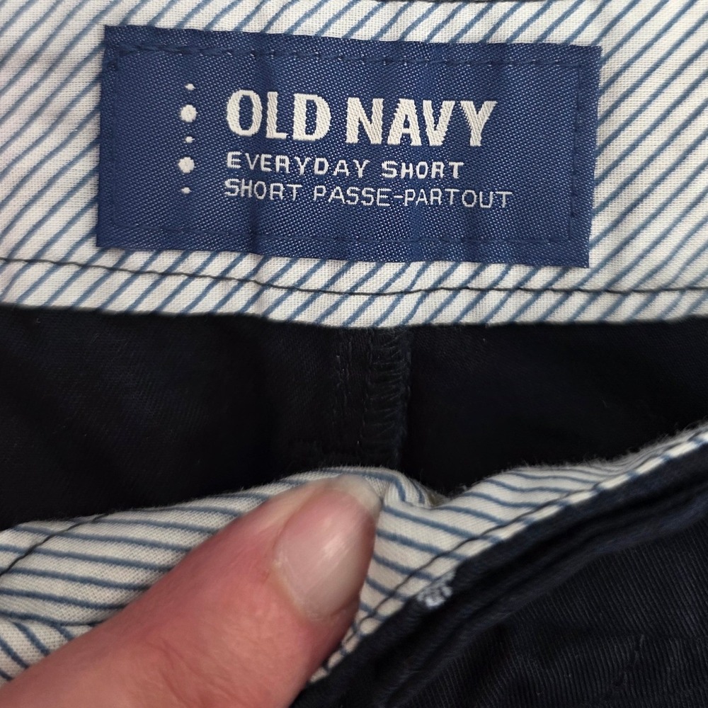 Old Navy Everyday Short Navy Blue Blue Polka Dot Chino Shorts Sze 16 7in Inseam - Picture 4 of 9
